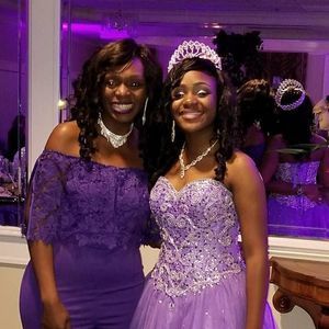 Meet your Posher, Ella